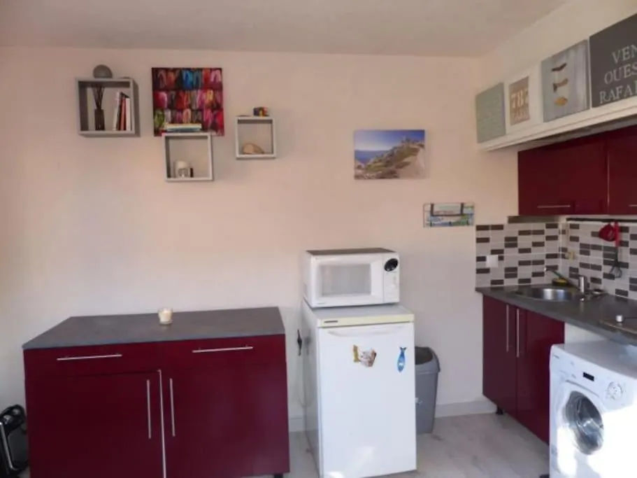 Charmant Studio Climatise Au Milieu Du Parc Naturel Marselha 0*,  França